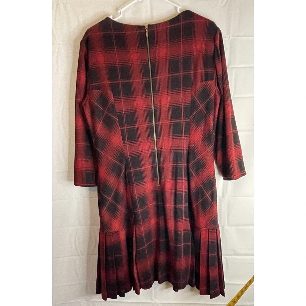 Tahari‎ Red Plaid Dress Size 12